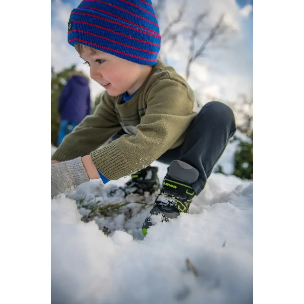 LOWA Milo GTX Mid Kids Winter Shoe - Navy/magenta (Size 27-35) 8 LOWA Milo GTX Mid Kids Winter Shoe - Navy/magenta (Size 27-35) - Image 8